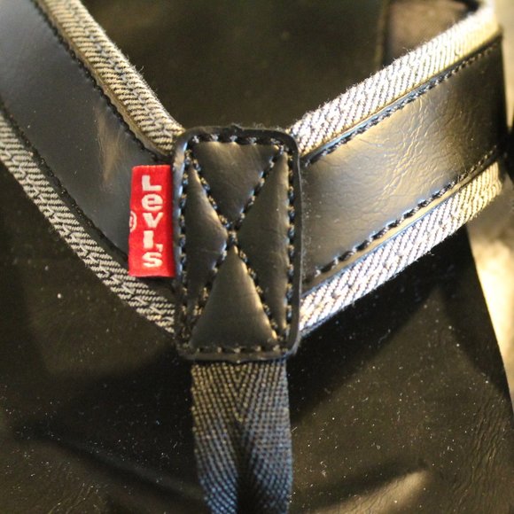 Levi's Men's sandals Large size 10/11 - Picture 2 of 5